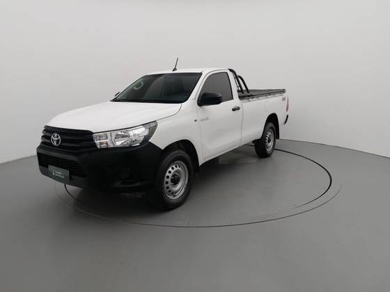 TOYOTA HILUX 2.8 D-4D TURBO DIESEL CS 4X4 MANUAL